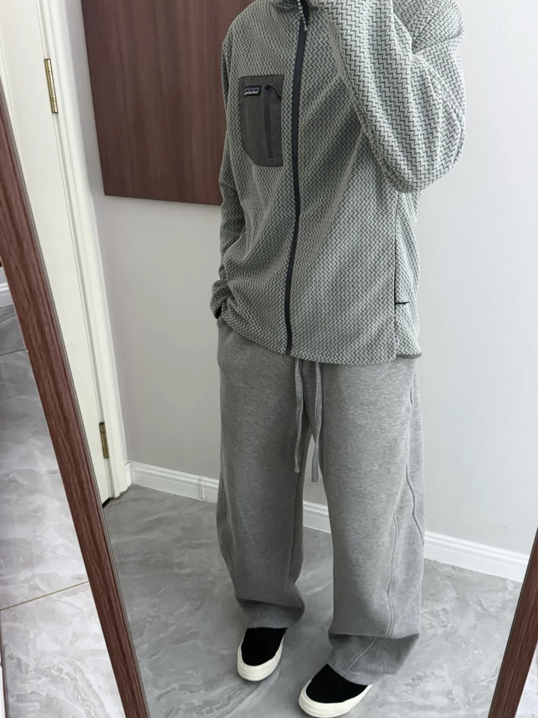 5507 P124 PATAGONIA REI ， ， 。PATAGONIA ， 。 ：Dark Gray Coffee Brown Black Royal Blue Purple Khaki White Yellow Blue Red Green 11 patagonia ： Breathable : ： Size ： S （ 112 69 64 46） M（ 116 71 65 48） L （ 120 73 66 50） XL（ 124 75 67 52） 170cm，80-130 S 170-175cm，130-150 M 175-180cm，150-170 L 180-185cm，170-190 XL